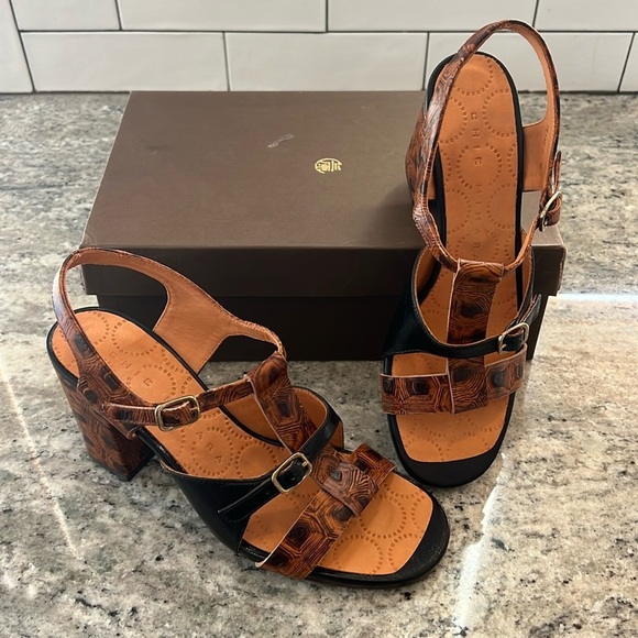 NWT Chie Mihara Reinol Two-Tone Multi Strapped Stacked Heel Sandal Size 40 (10) - Picture 1 of 11